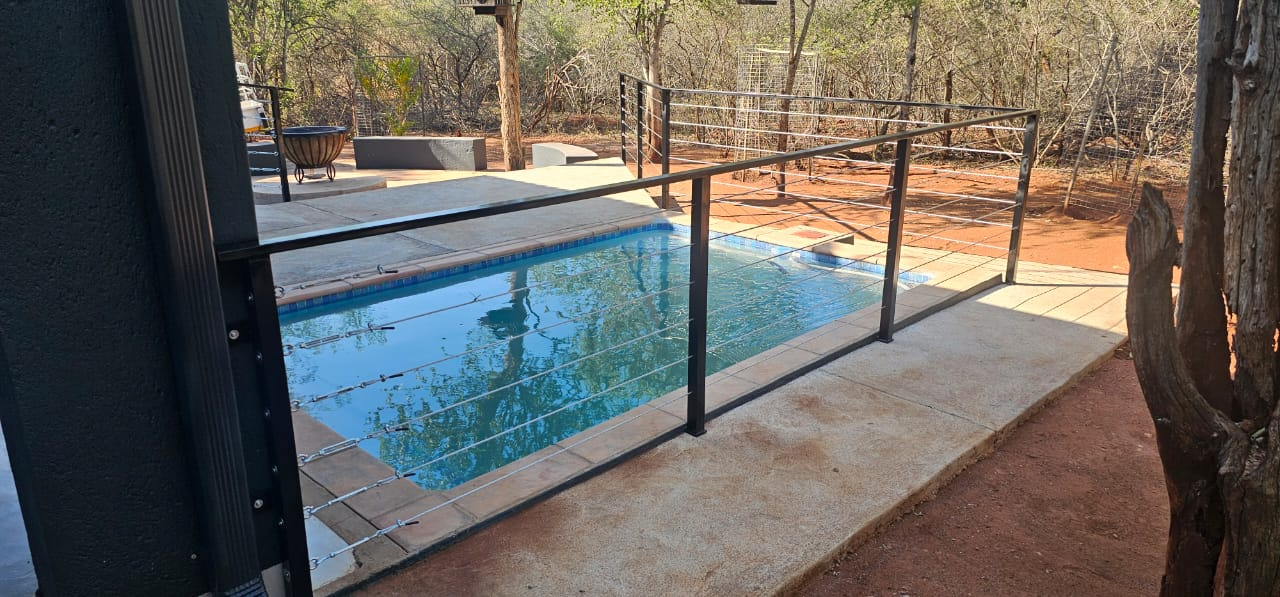 Outdoor metal frame 16